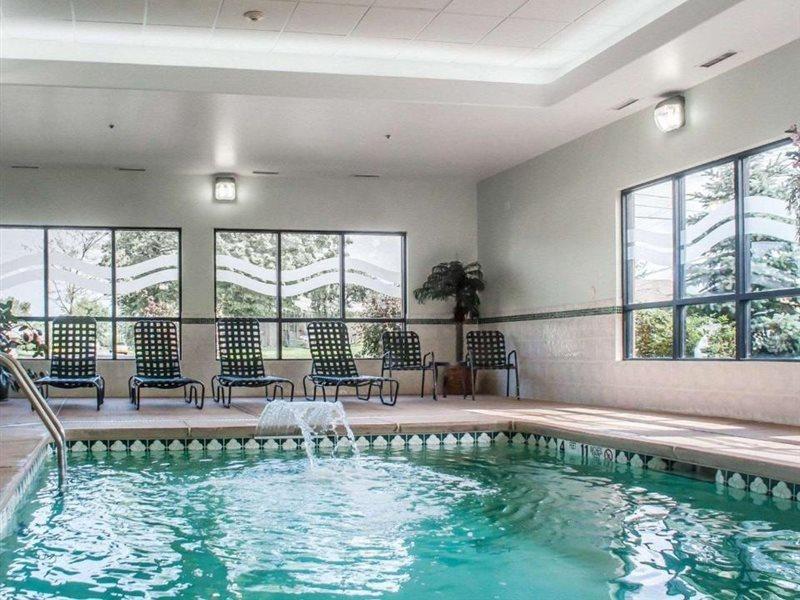Quality Inn Near Walden Galleria Mall Cheektowaga Eksteriør bilde