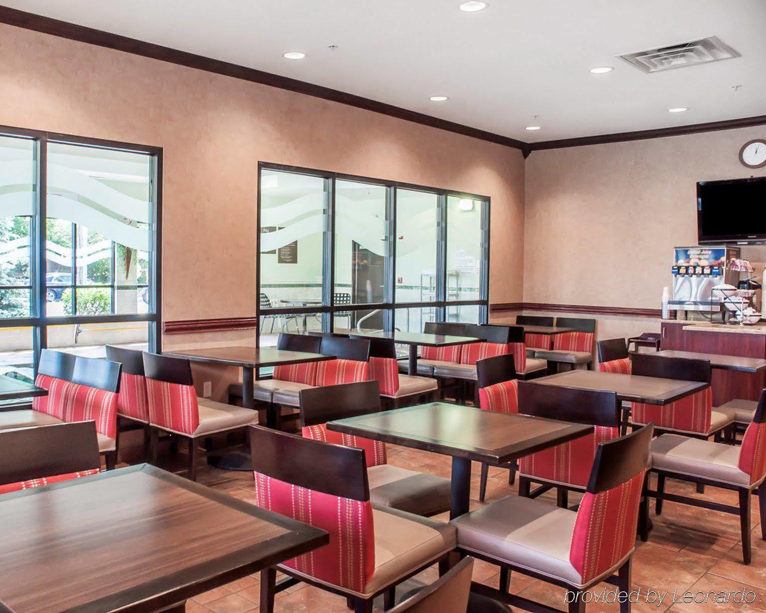 Quality Inn Near Walden Galleria Mall Cheektowaga Eksteriør bilde