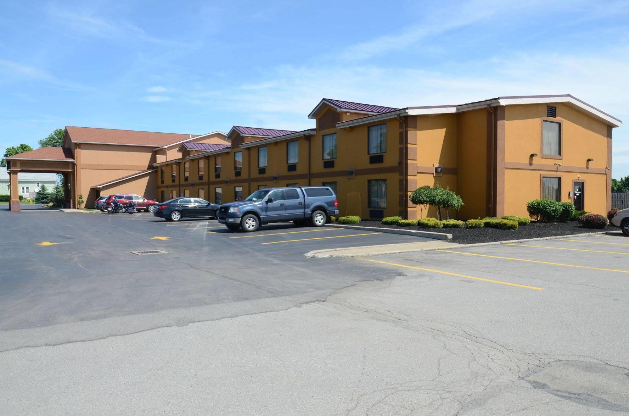 Quality Inn Near Walden Galleria Mall Cheektowaga Eksteriør bilde