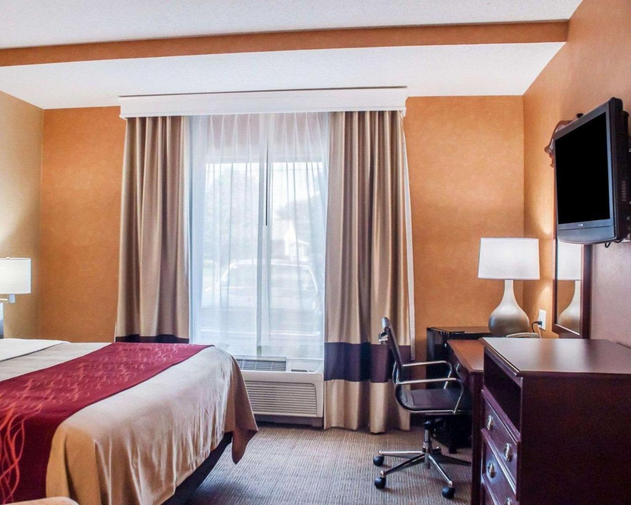 Quality Inn Near Walden Galleria Mall Cheektowaga Eksteriør bilde