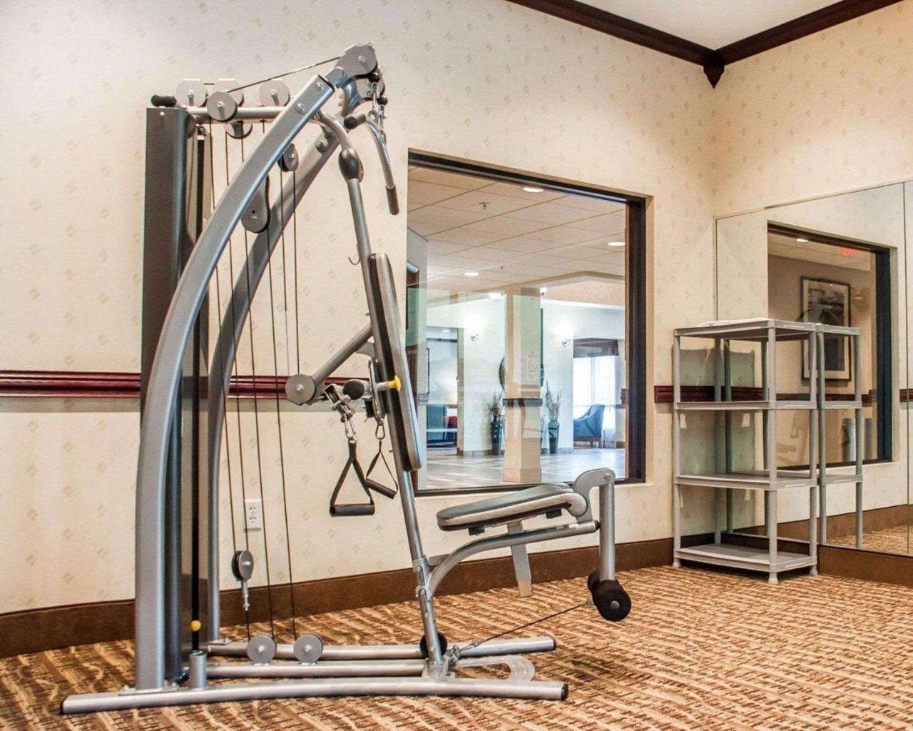 Quality Inn Near Walden Galleria Mall Cheektowaga Eksteriør bilde
