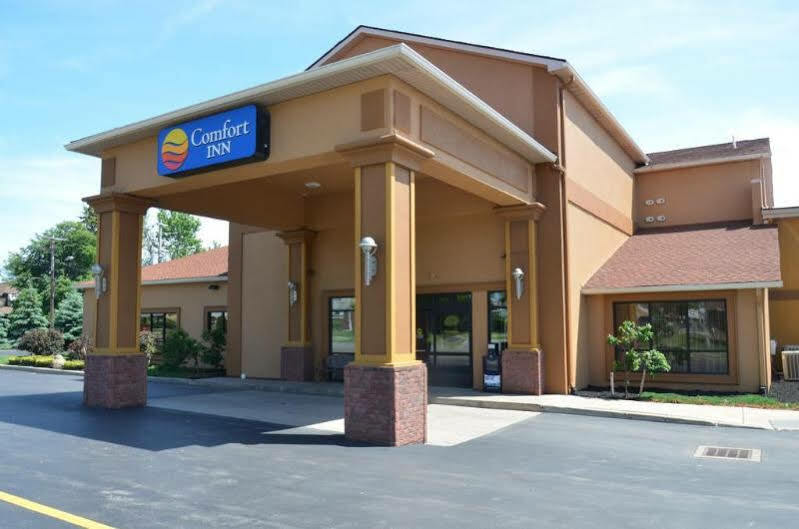 Quality Inn Near Walden Galleria Mall Cheektowaga Eksteriør bilde