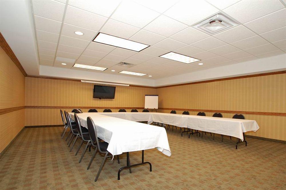 Quality Inn Near Walden Galleria Mall Cheektowaga Eksteriør bilde
